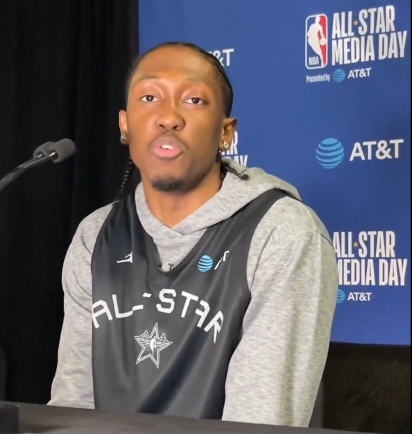 傑倫威：NBA應改進挑戰規則 每半場兩個輸了失去另一個&贏了保留